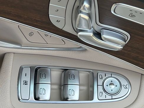 Certified 2022 Mercedes-Benz GLC 300 4MATIC image 24