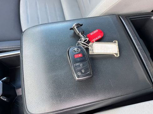 Used 2025 Toyota Tacoma TRD Off-Road image 22