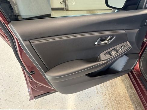 Used 2023 Nissan Sentra SV w/ Trunk Package image 35