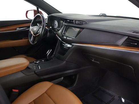 Used 2020 Cadillac XT5 Premium Luxury image 28