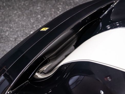 Used 2020 Ferrari 488 Pista Coupe RWD image 27