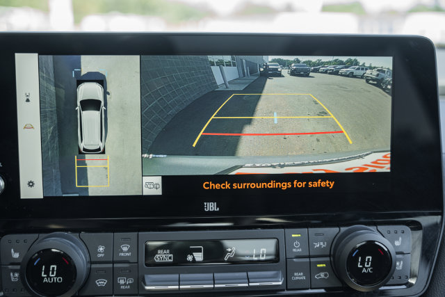 Used 2024 Toyota Grand Highlander AWD Hybrid image 33