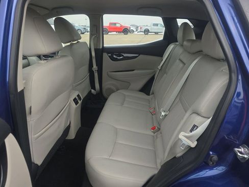 Used 2021 Nissan Rogue Sport SL image 9