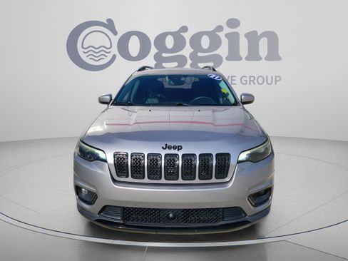 Used 2021 Jeep Cherokee Latitude Plus AWD/4WD image 5