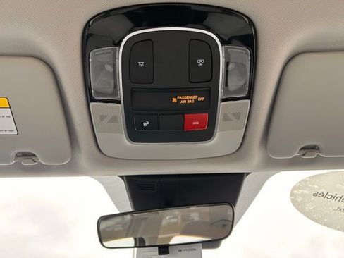 Used 2025 Hyundai Tucson SE AWD/4WD image 12