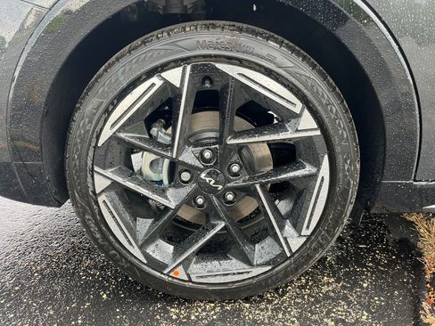 New 2025 Kia K4 GT-Line w/ GT-Line Premium Package image 12