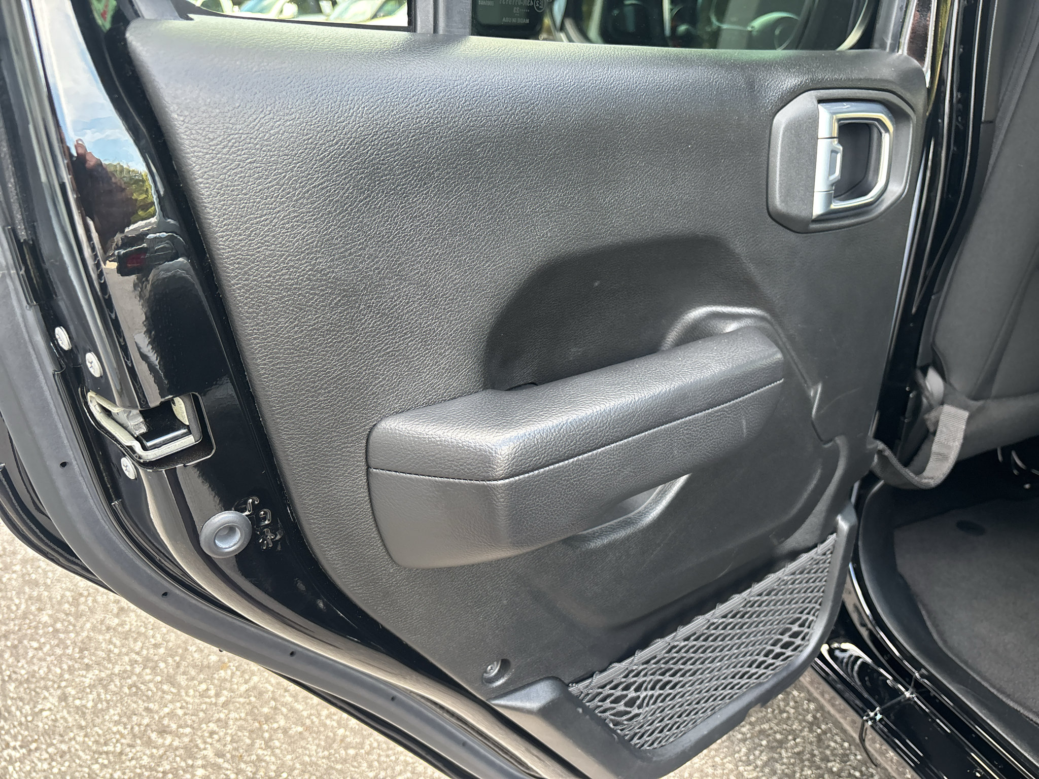 Used 2023 Jeep Wrangler Unlimited Sport AWD/4WD image 21