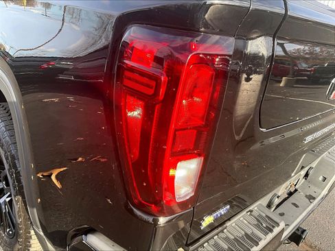 Used 2022 GMC Sierra 1500 Elevation image 33