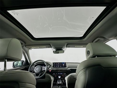 Used 2023 Acura MDX SH-AWD w/ Technology Package image 23