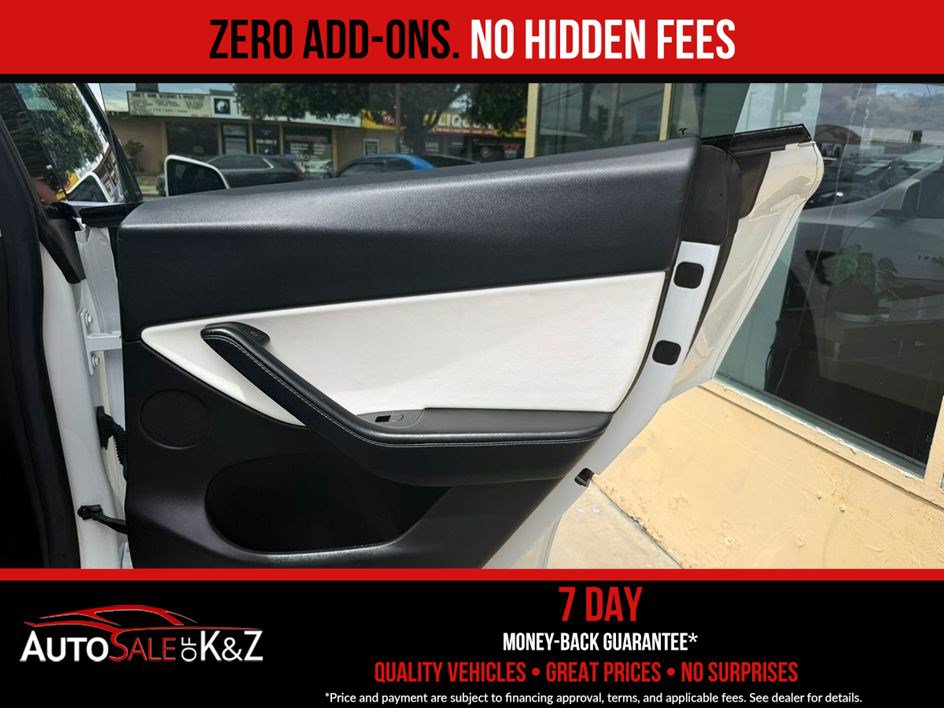 Used 2021 Tesla Model Y Long Range AWD/4WD image 24
