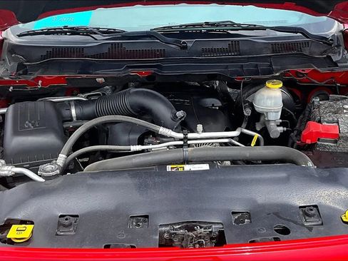 Used 2017 RAM 1500 Express w/ Express Value Package AWD/4WD image 36
