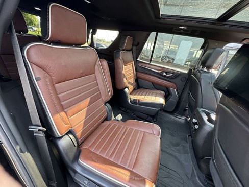 Certified 2023 GMC Yukon Denali Ultimate image 28