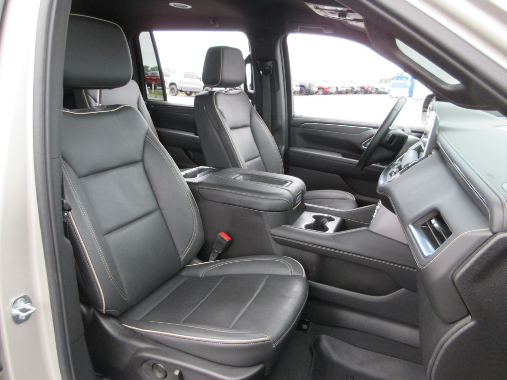 Certified 2024 GMC Yukon XL SLT w/ SLT Luxury Package AWD/4WD image 22