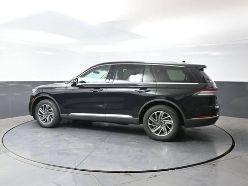 Used 2023 Lincoln Aviator AWD image 11