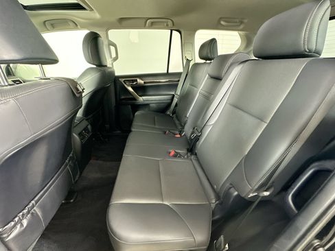 Used 2014 Lexus GX 460 AWD/4WD image 38