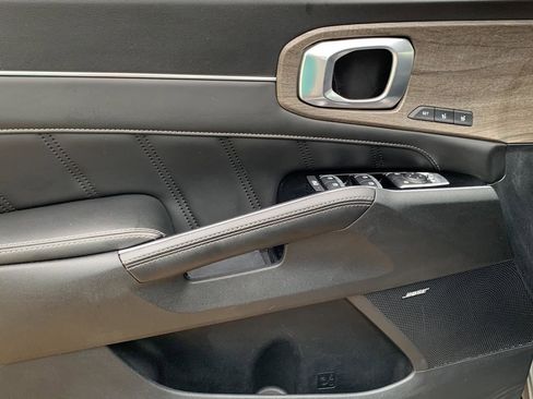 Used 2022 Kia Sorento SX Prestige image 23