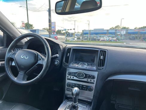 Used 2012 INFINITI G37 x Sedan w/ Premium Pkg image 12