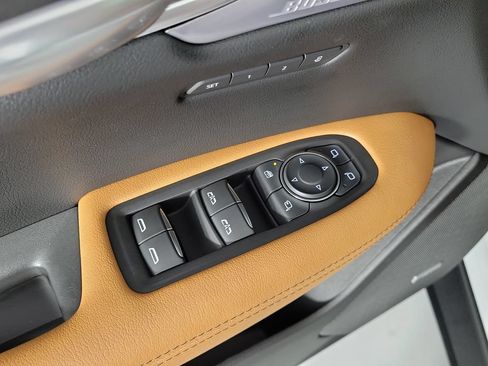 Used 2024 Cadillac XT5 Premium Luxury w/ Technology Package FWD image 20