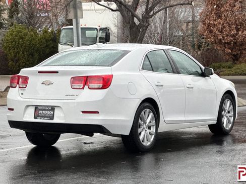 Used 2015 Chevrolet Malibu LT image 4