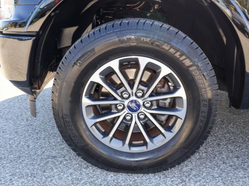 Used 2018 Ford F150 XLT w/ Equipment Group 302A Luxury image 31