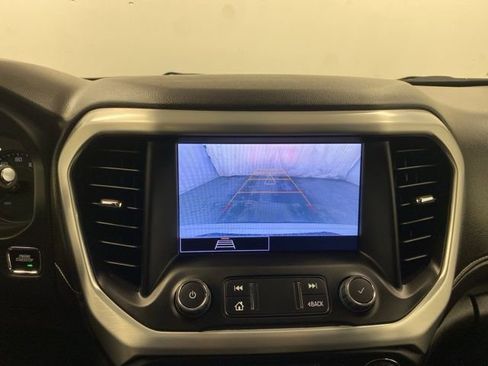 Certified 2023 GMC Acadia SLE w/ Driver Convenience Package image 11