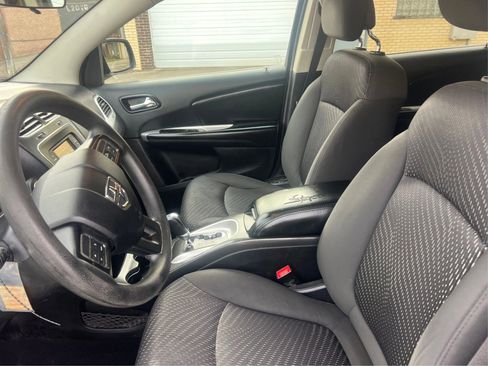 Used 2017 Dodge Journey SE w/ Flexible Seating Group FWD image 10