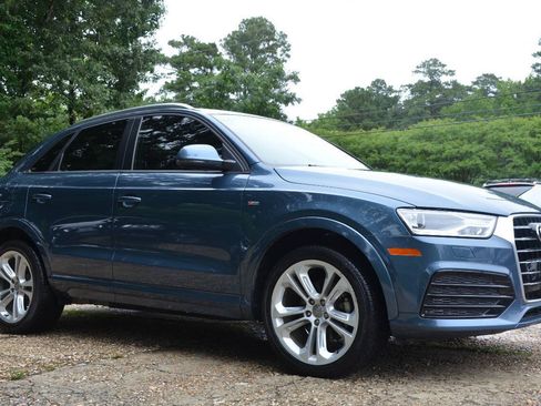 Used 2018 Audi Q3 2.0T Premium w/ Convenience Package FWD image 4