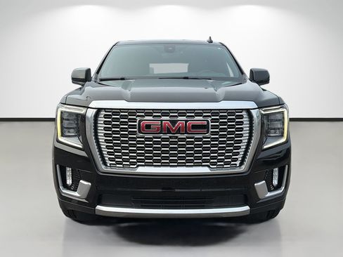 Used 2021 GMC Yukon Denali w/ Denali Ultimate Package image 8