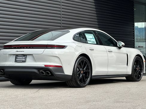New 2026 Porsche Panamera RWD image 8
