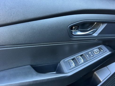 Used 2024 Honda Accord LX image 12