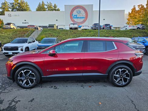 New 2026 Chevrolet Equinox EV LT image 8