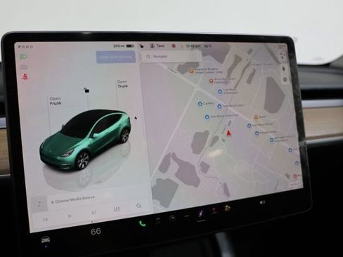 Used 2023 Tesla Model Y Long Range image 23