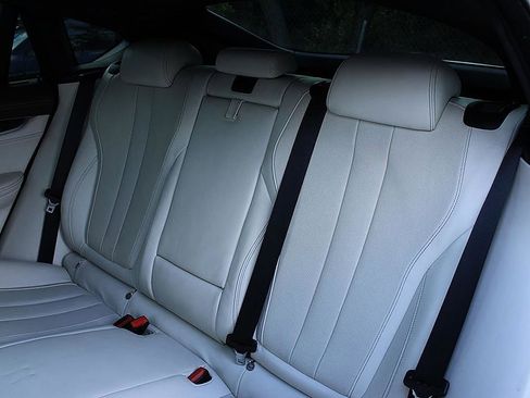 Used 2017 BMW X6 M AWD/4WD image 15