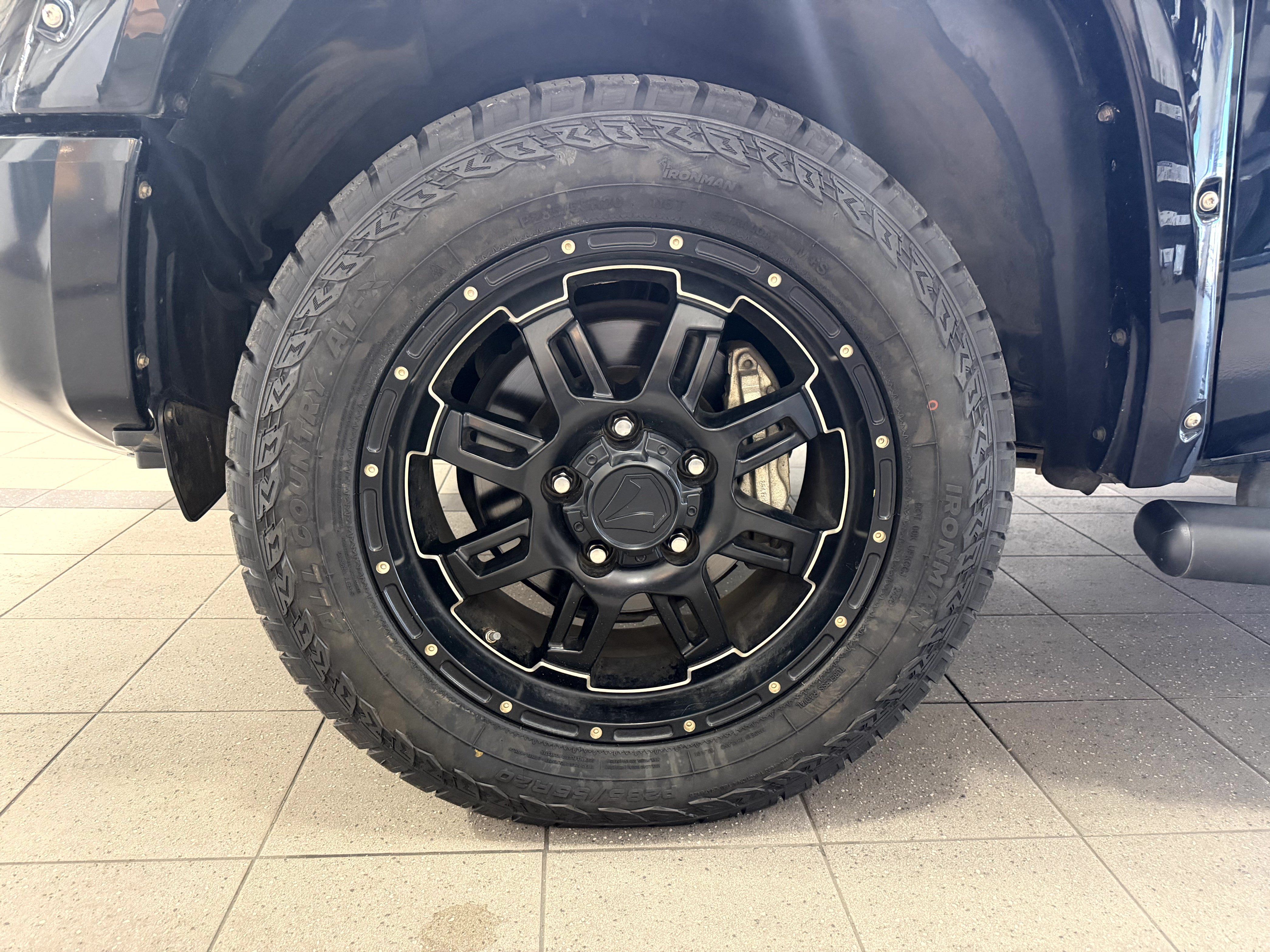 Used 2017 Toyota Tundra Platinum AWD/4WD image 8