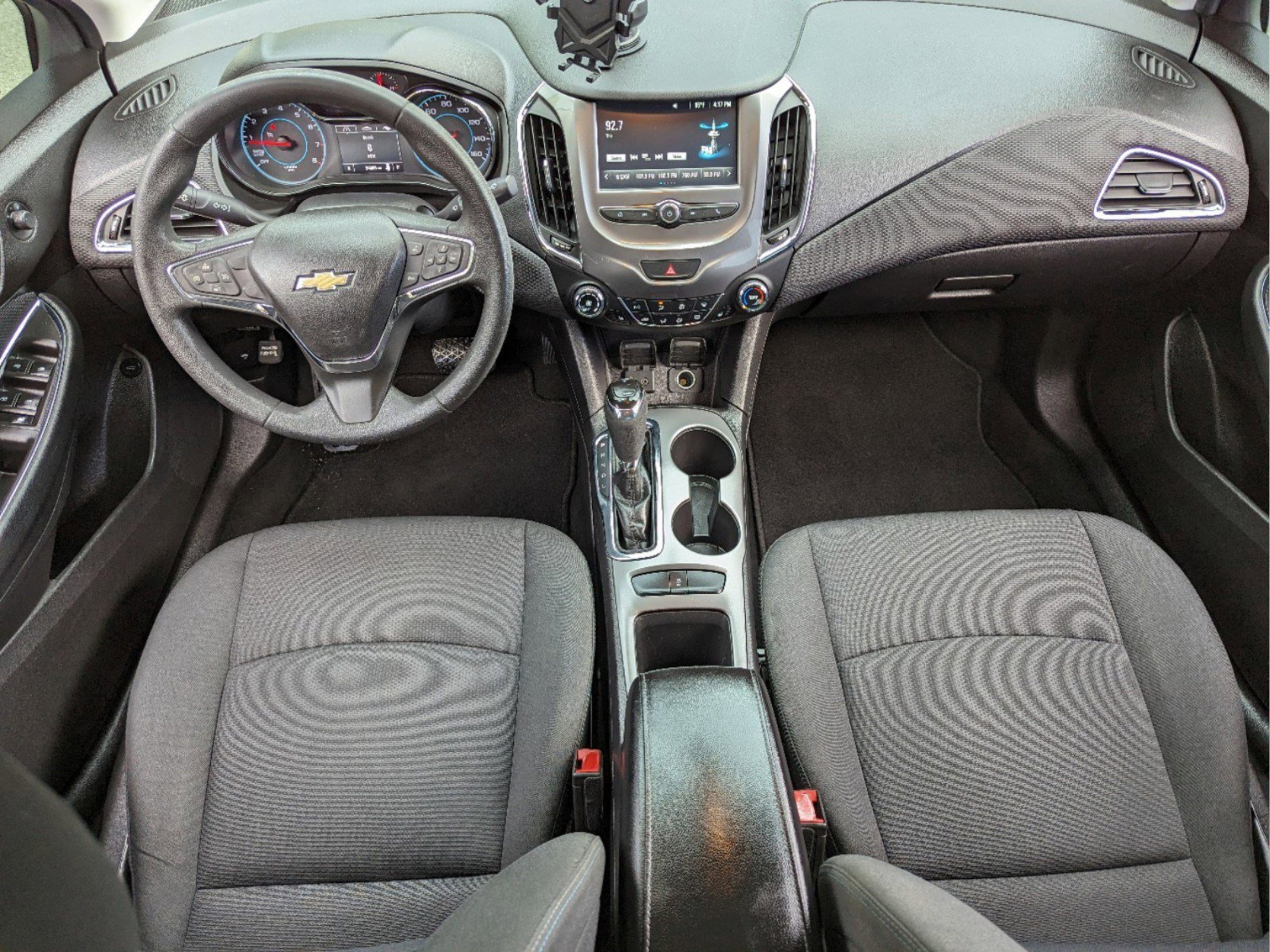 Used 2017 Chevrolet Cruze LT w/ Convenience Package FWD image 25
