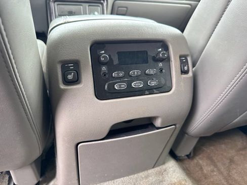 Used 2004 GMC Yukon Denali AWD/4WD image 20