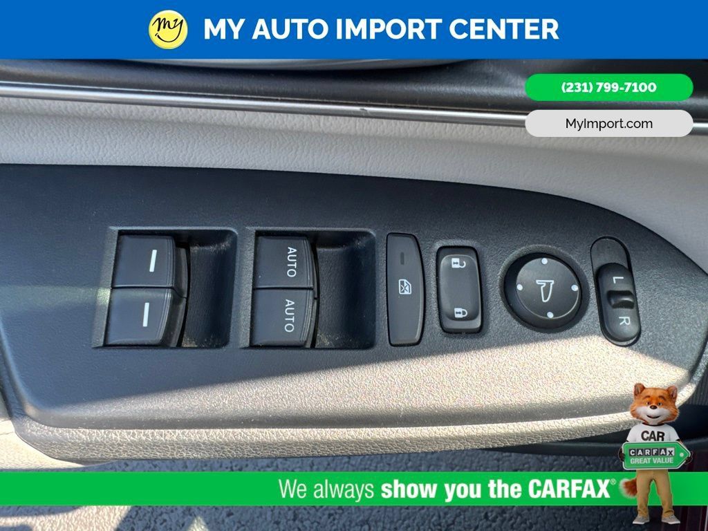 Used 2019 Honda CR-V Touring image 12