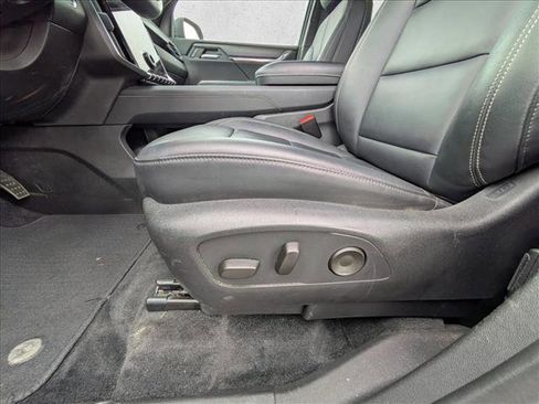 Used 2024 GMC Acadia Elevation w/ Luxury Package image 16