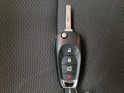 Used 2018 Chevrolet Cruze LS image 32