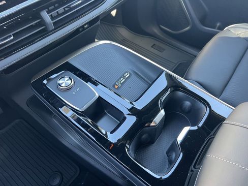 New 2026 Buick Enclave Avenir image 7