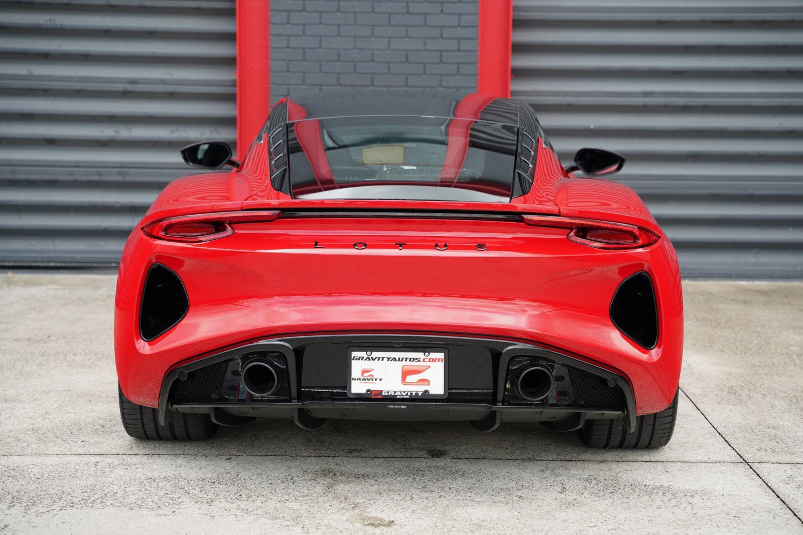 Used 2025 Lotus Emira RWD image 13