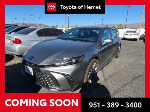 Used 2026 Toyota Camry SE FWD image 1