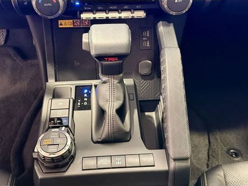 Certified 2025 Toyota 4Runner TRD Off-Road Premium AWD/4WD image 14
