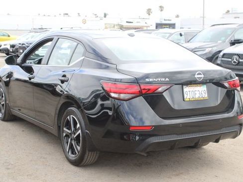 Used 2025 Nissan Sentra SV w/ All-Weather Package FWD image 3