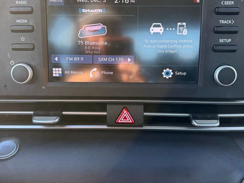 Used 2021 Hyundai Elantra SEL image 14