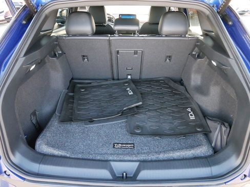 Certified 2021 Volkswagen ID.4 Pro S w/ Gradient Package image 18