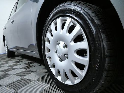 Used 2016 Nissan Sentra S FWD image 2