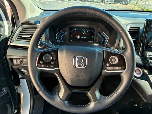Used 2023 Honda Odyssey Elite image 25