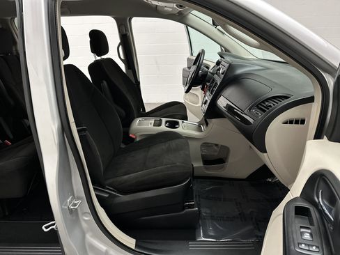 Used 2012 Dodge Grand Caravan Crew image 19