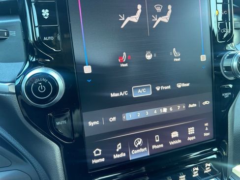 New 2026 RAM 2500 Big Horn image 24